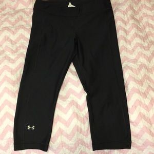 Under Armor Black cropped leggings